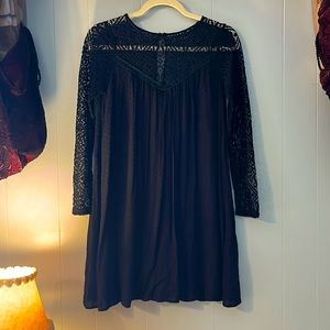 LILA CLOTHING CO. WOMEN BLACK LACE LONG SLEEVE DRESS-MINI-SMALL- BOHO